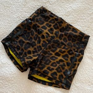 Virus performance leopard high waisted short shorts size small